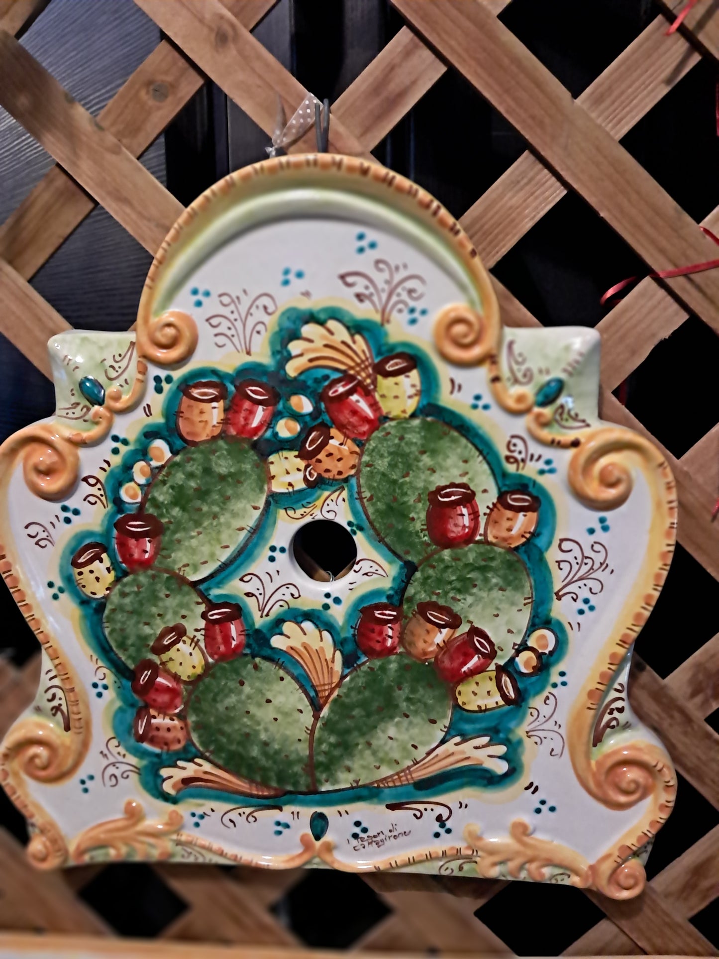 Fontanella lavabo in ceramica di Caltagirone
