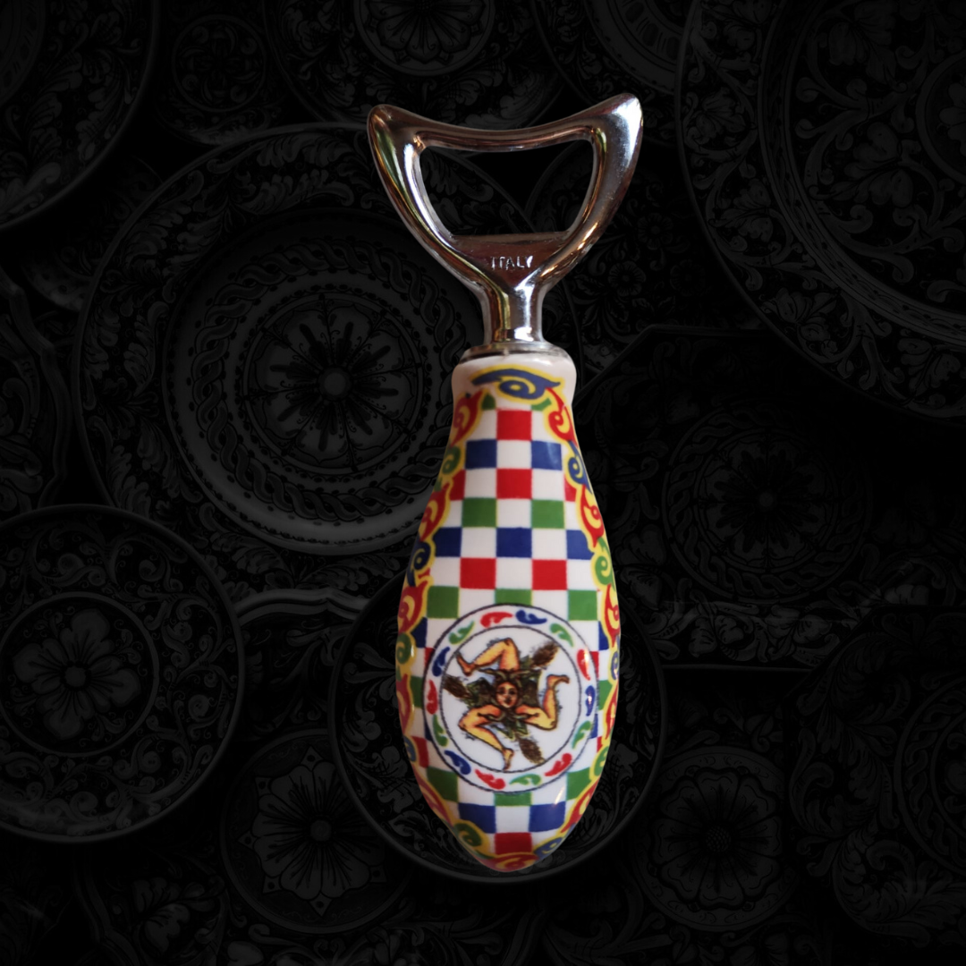 Apribottiglie Artigianale in Ceramica di Caltagirone - Eleganza Siciliana Dipinta a Mano